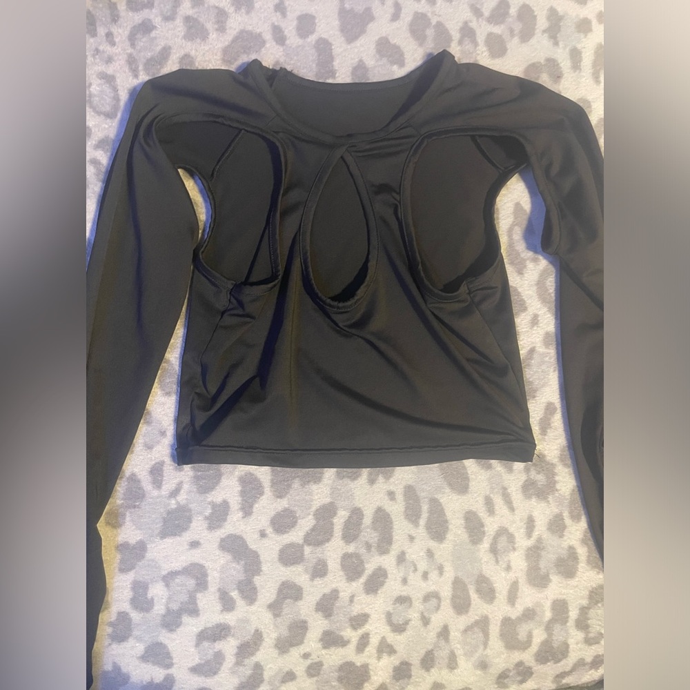 Black crop top